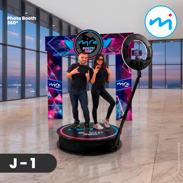 J-1 _ Photo Booth – A